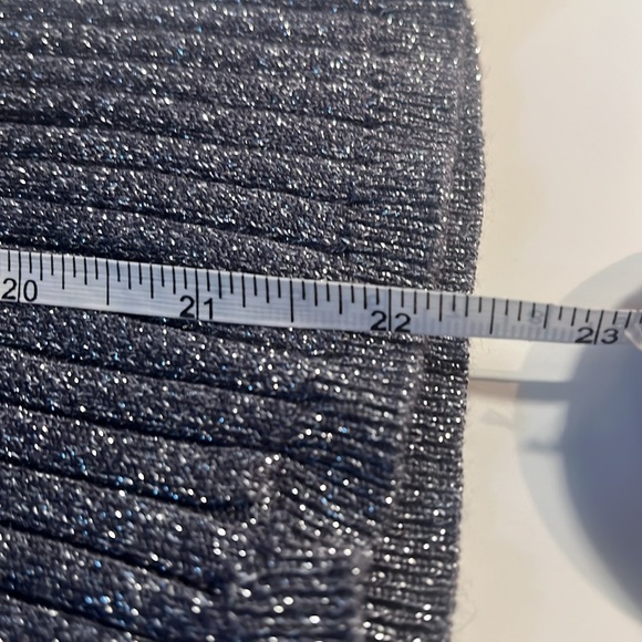 EUC INC Glittering Grey Turtleneck Sweater Sz M - Picture 10 of 10